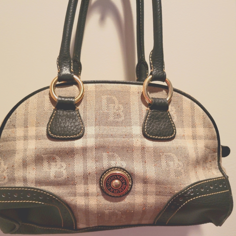Dooney & Bourke bag